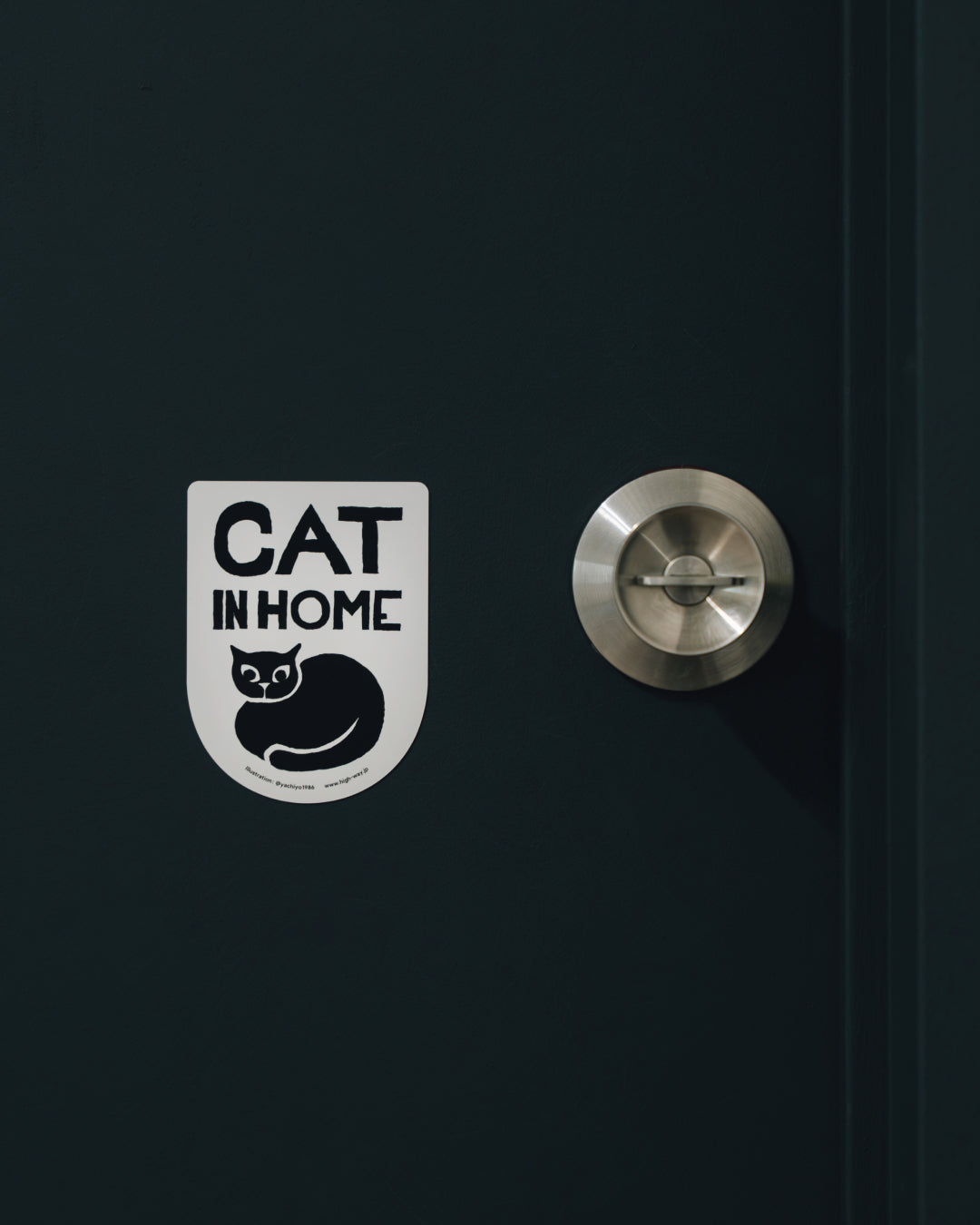 CAT IN HOME monotone