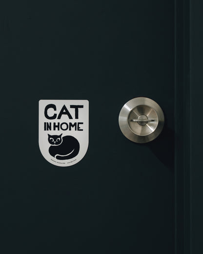 CAT IN HOME monotone